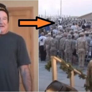 Troops Abruptly Turn Away From Robin Williams During His Performance, His Reaction Is Priceless