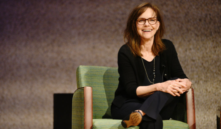 When Asked Which of Her On-Screen Kisses Was the Worst, Sally Field Gives an Unexpected Response