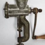 The whole internet coIIaborated to determine what this kitchen tooI was.