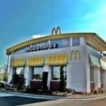 Customer Vows To Never Eat McDonald’s Again After What He Saw In The Parking Lot