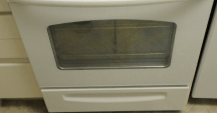 I Always Thought The Drawer Under My Oven Was For Storage, But I Was Wrong