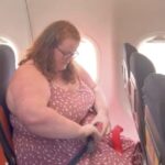 Woman tries to take her seat on a plane – but she refuses, and what happens next has the internet is divided