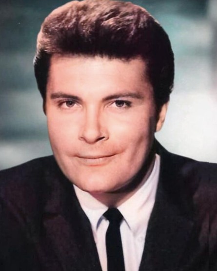 Max Baer Jr. is the last living cast member of the ‘Beverly Hillbillies’. This is him today at 85 years old