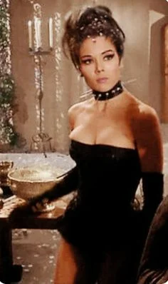 The Historic Unedited Image That Has Never Been Touched Up – Look Closer