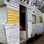 An Old Trailer That Kindhearted People Gave To A Homeless Woman Was Transformed By Her Into A Cozy Home In The Middle Of The Forest!