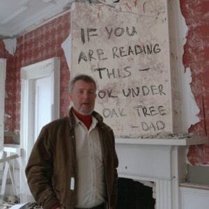 I Found a Message While Renovating Our Late Parents’ Home – My Brother, Who Wanted to Sell the House, Is Now Furious