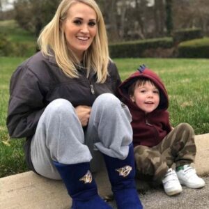 Carrie Underwood Posts Cute Video of Her 3-Year-Old Son Working Out to an Old Tae Bo Video