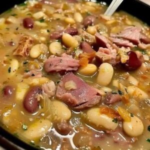 WOULD YOU EAT THIS BEAN AND HAM HOCK SOUP? 🍲